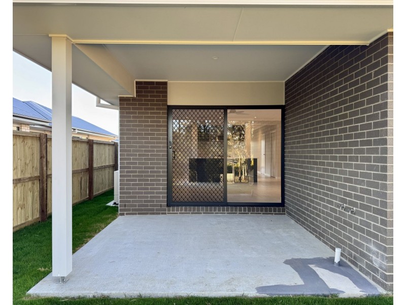56 Boomi Avenue, South Maclean QLD 4280
