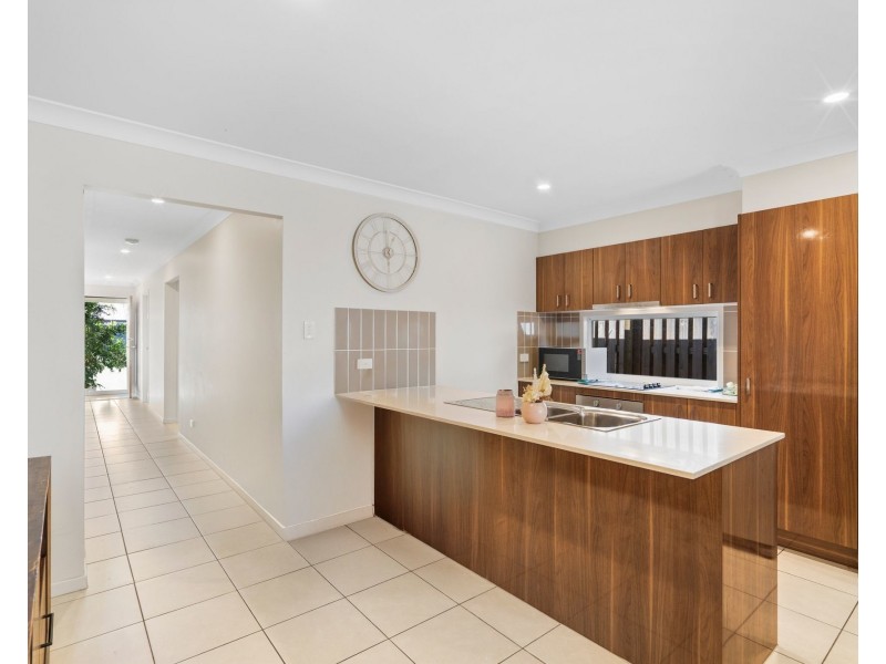 11 Sheepdog Road, Park Ridge QLD 4125