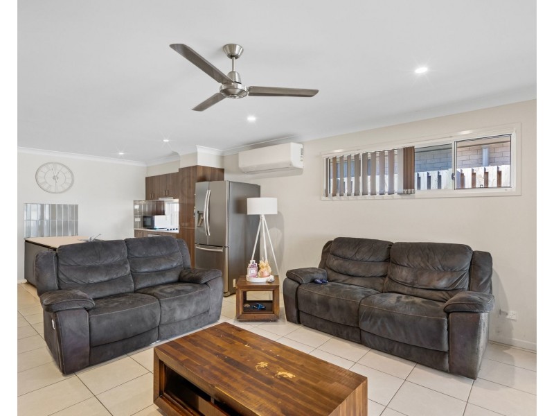 11 Sheepdog Road, Park Ridge QLD 4125