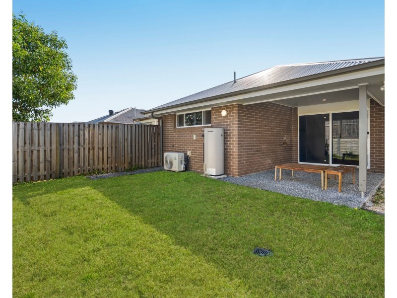 11 Sheepdog Road, Park Ridge QLD 4125