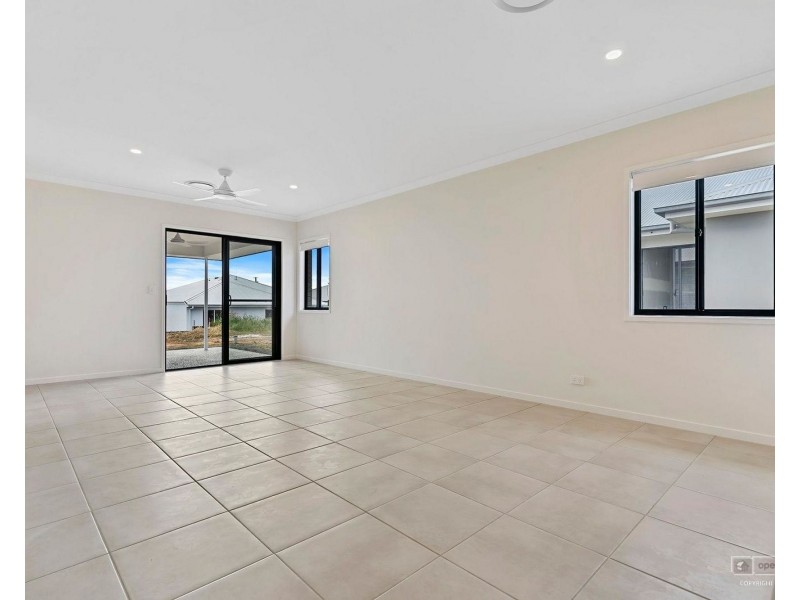 16 Freshwater Street, Morayfield QLD 4506