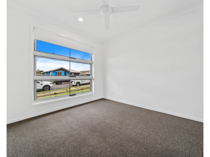 16 Mason Close, Redbank Plains QLD 4301