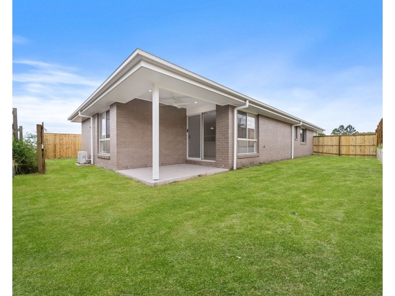 16 Mason Close, Redbank Plains QLD 4301