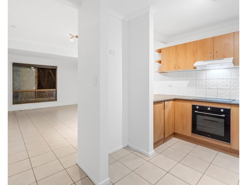 2/24 Garfield Road, Logan Central QLD 4114