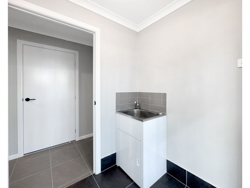 19 Frontier Drive, Ripley QLD 4306