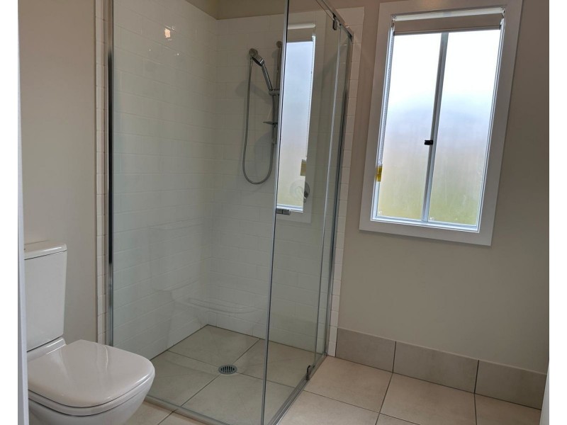 4 Tivoli Ave, Greenbank QLD 4124