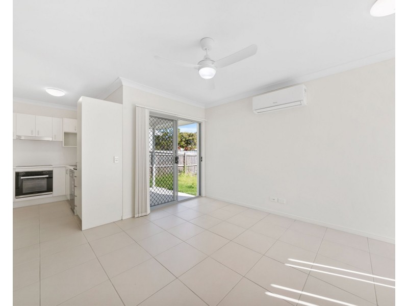 2/13a First Avenue, Marsden QLD 4132