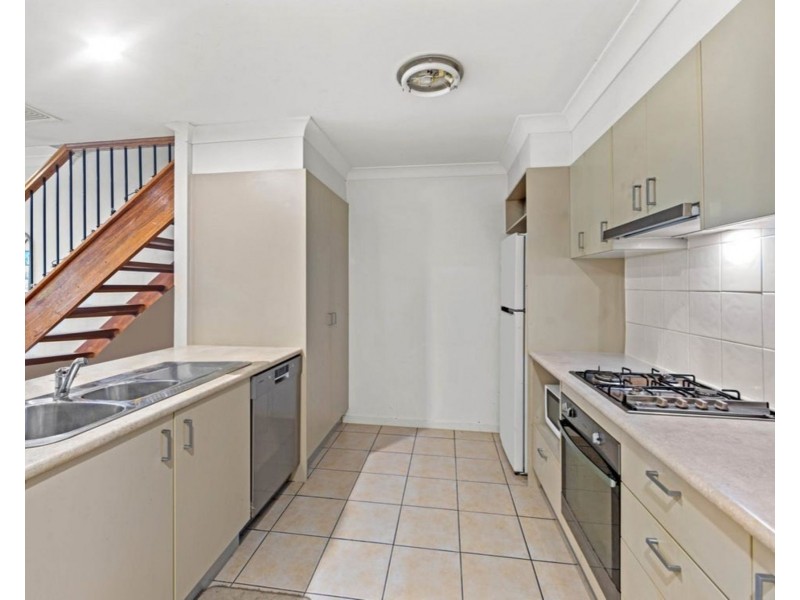 18/1-5 Anthony Street, Kingston QLD 4114