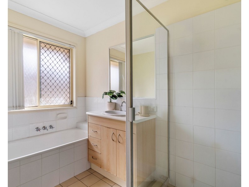 9 Patrick Court, Waterford West QLD 4133