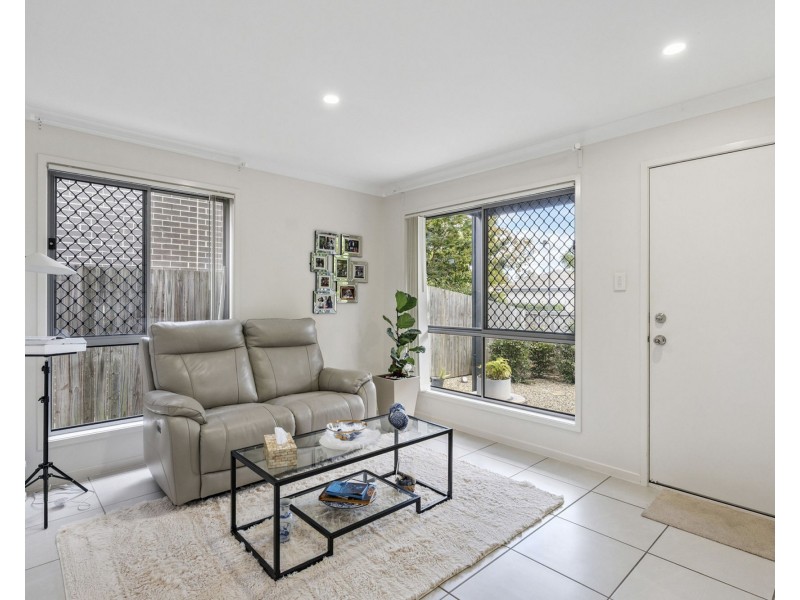 15/6-44 Clearwater Street, Bethania QLD 4205