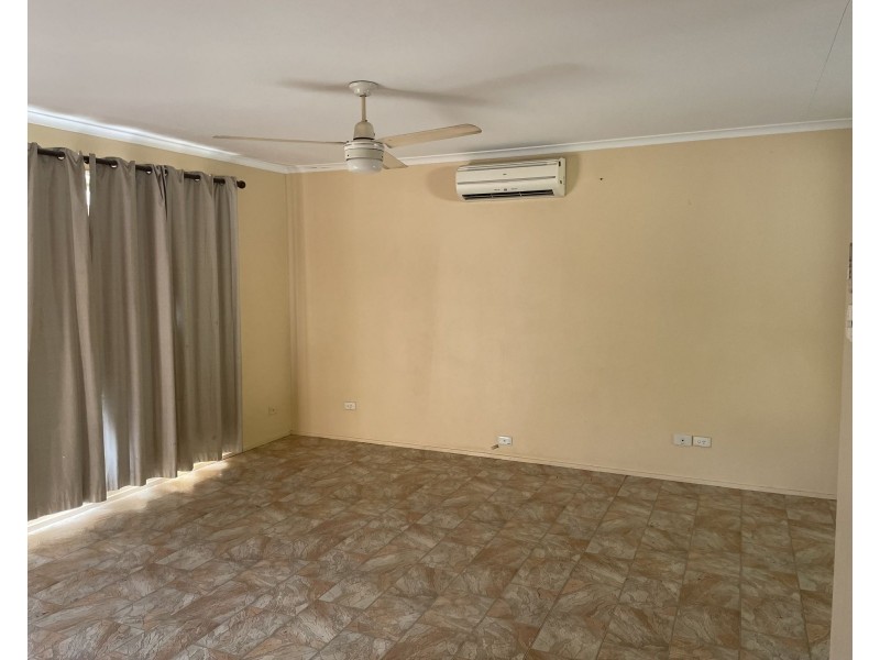 4 River St, Eagleby QLD 4207