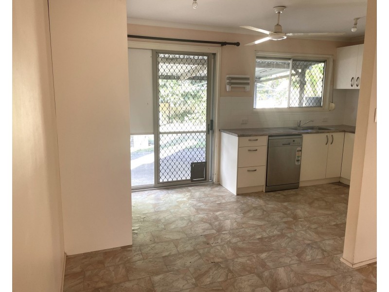 4 River St, Eagleby QLD 4207