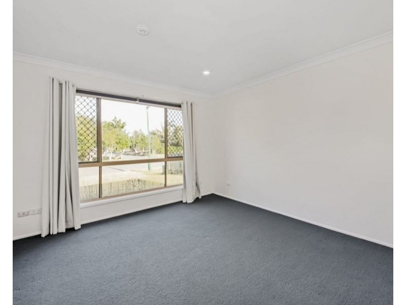 18 Perak Court, Tanah Merah QLD 4128