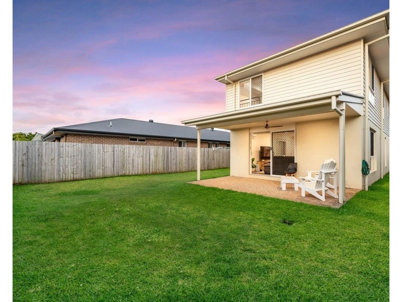 6 Avoca Place, Redland Bay QLD 4165