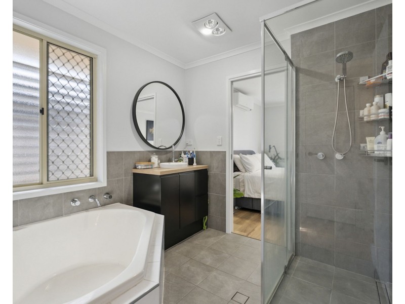 185 Waller Road, Regents Park QLD 4118