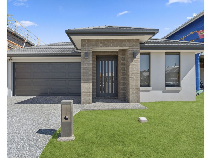 29 Peach Avenue, Greenbank QLD 4124