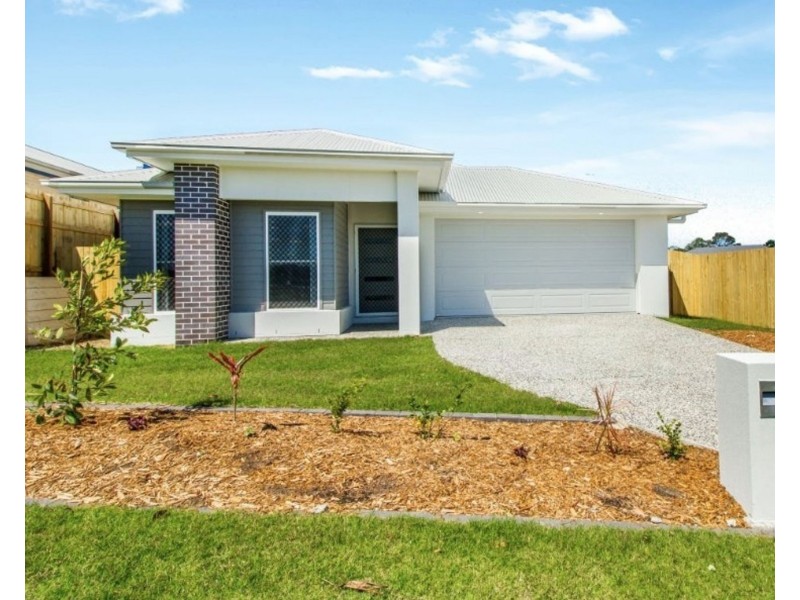 28 Outlook Boulevard, Gleneagle QLD 4285