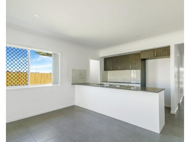 28 Outlook Boulevard, Gleneagle QLD 4285