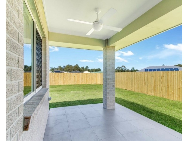 28 Outlook Boulevard, Gleneagle QLD 4285