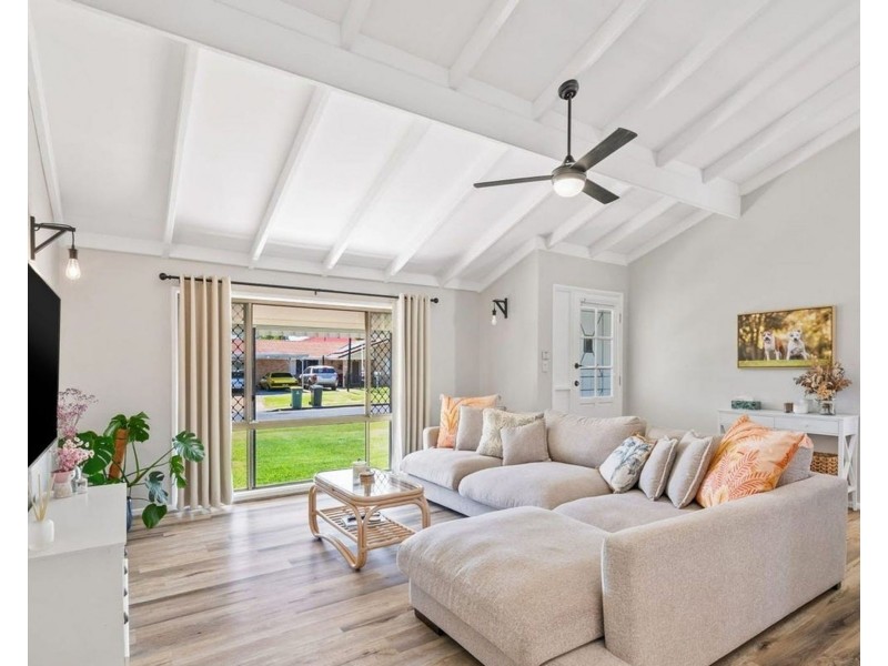 51 Harding Blvd, Mount Warren Park QLD 4207