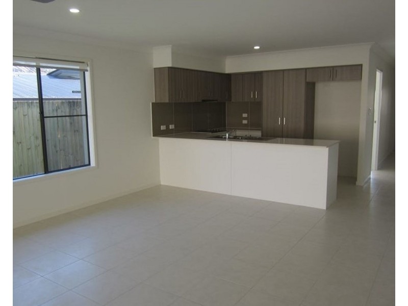 44 Haven Drive, Holmview QLD 4207
