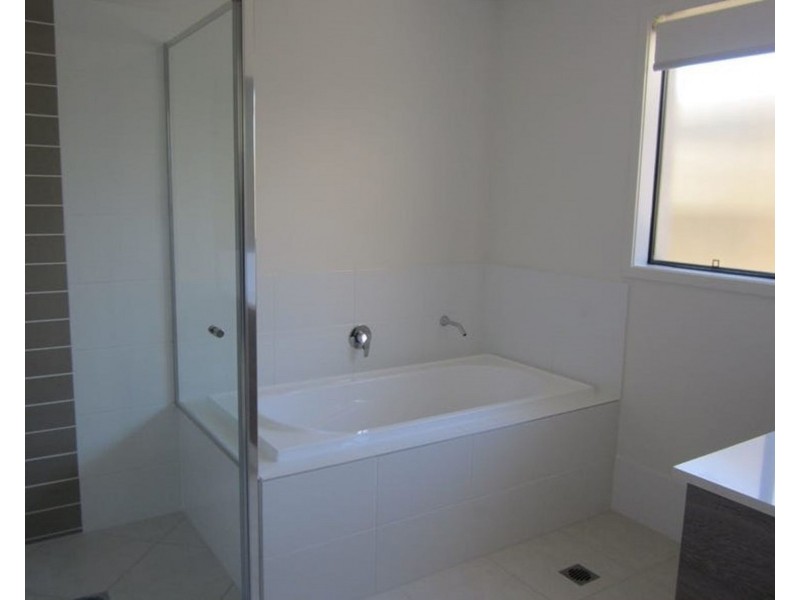 44 Haven Drive, Holmview QLD 4207