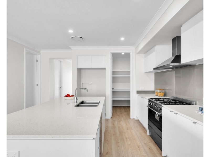 142 Anderson Drive, Greenbank QLD 4124