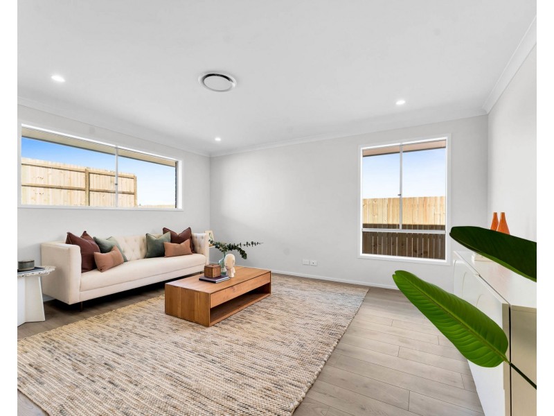 142 Anderson Drive, Greenbank QLD 4124