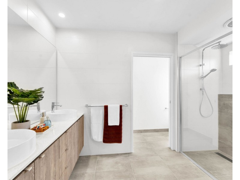 142 Anderson Drive, Greenbank QLD 4124