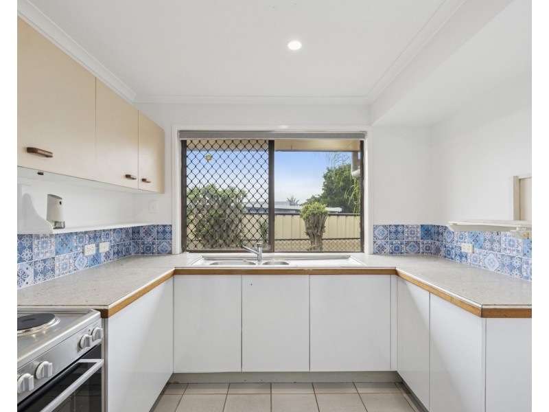17 Parkroyal Crescent, Regents Park QLD 4118