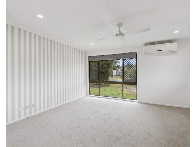 17 Parkroyal Crescent, Regents Park QLD 4118