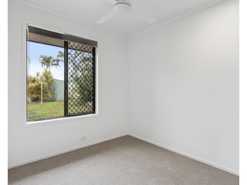 17 Parkroyal Crescent, Regents Park QLD 4118