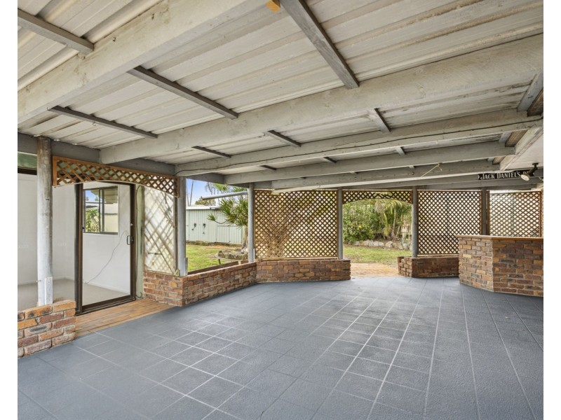 17 Parkroyal Crescent, Regents Park QLD 4118