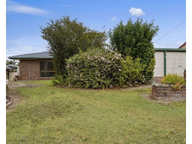 17 Parkroyal Crescent, Regents Park QLD 4118