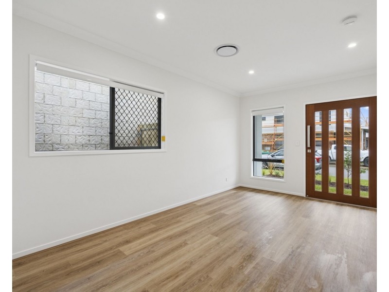 30 Walker Avenue, Belivah QLD 4207