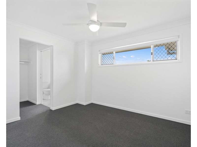 5 Pomax Street, Yamanto QLD 4305