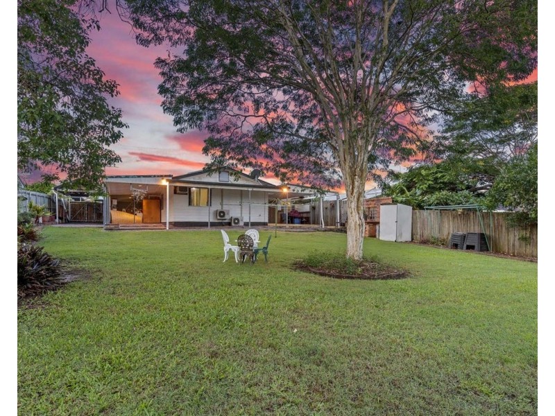 12 Strathallen Dr, Boronia Heights QLD 4124