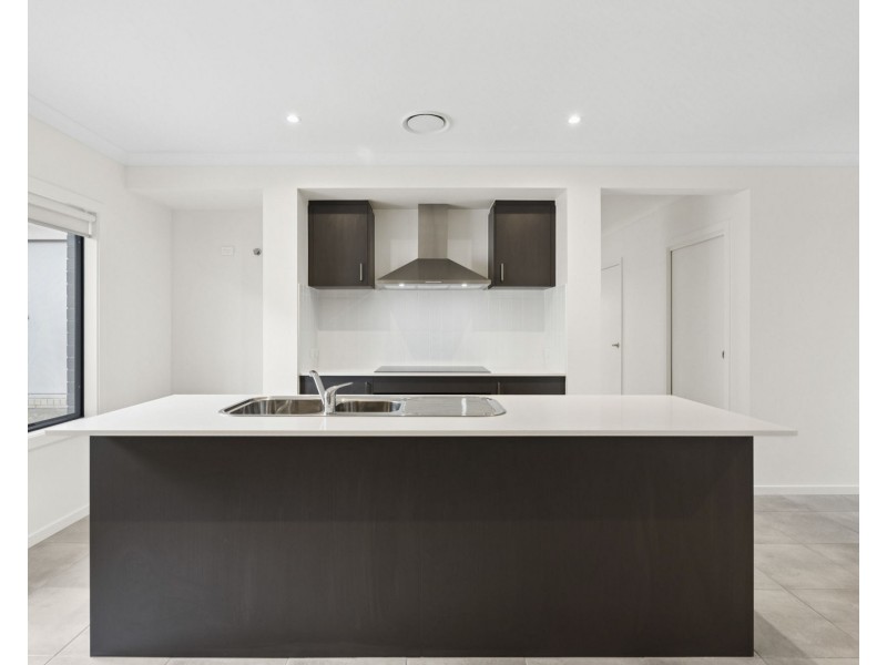 16 Barunga Street, Yarrabilba QLD 4207