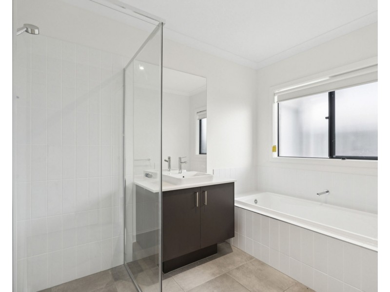 16 Barunga Street, Yarrabilba QLD 4207