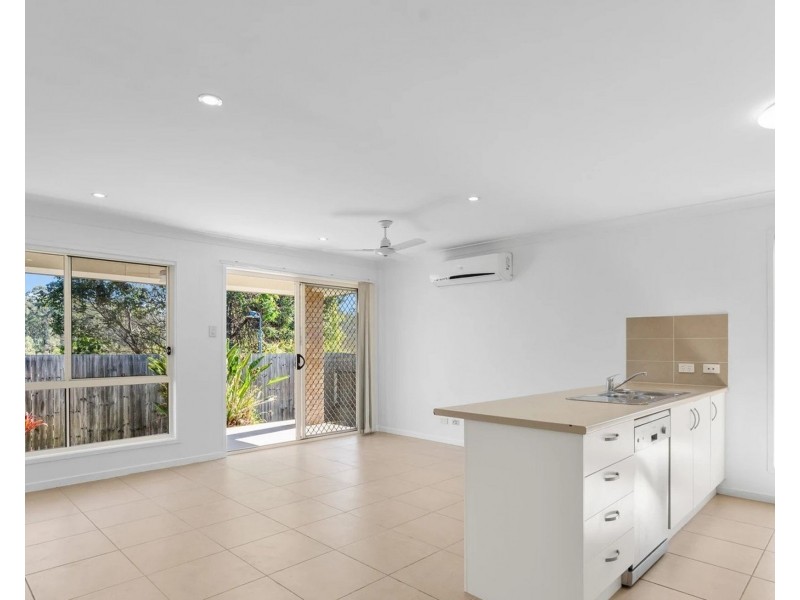 2/26 Navickas Circuit, Redbank Plains QLD 4301