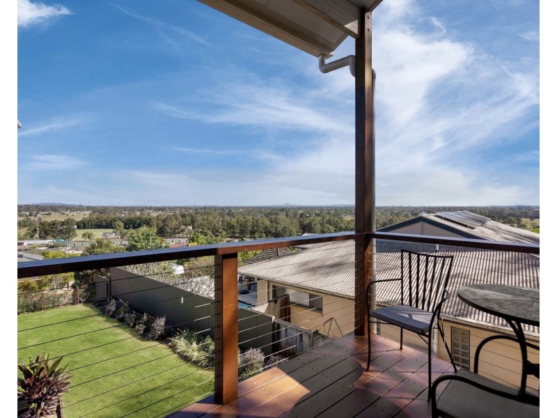 18 Sundar Crescent, Tanah Merah QLD 4128