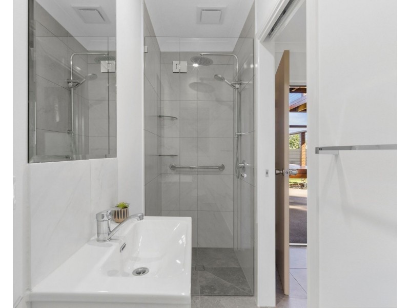 18 Sundar Crescent, Tanah Merah QLD 4128