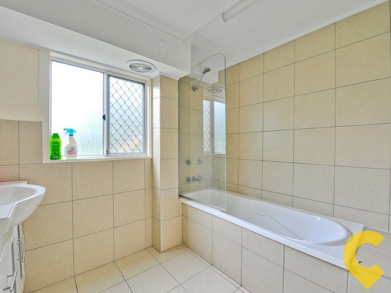 15 Rhoda Street, Loganlea QLD 4131