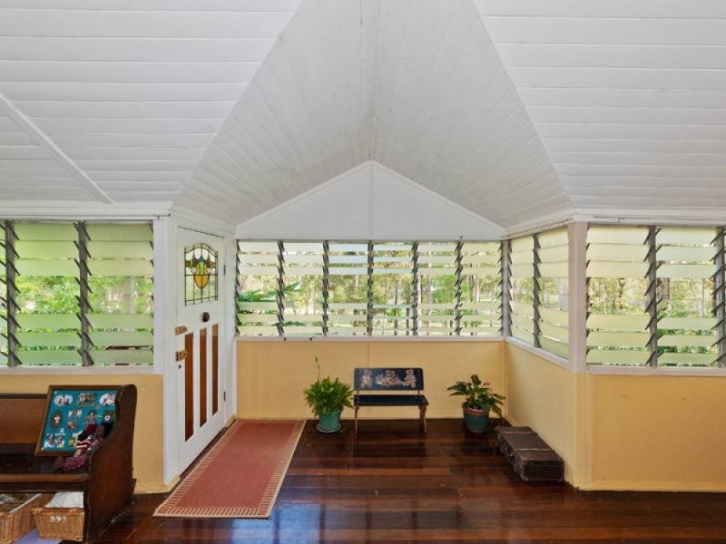 10 Ella Place, Windaroo QLD 4207