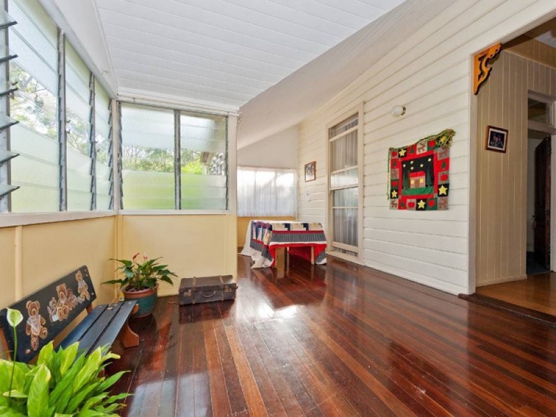 10 Ella Place, Windaroo QLD 4207
