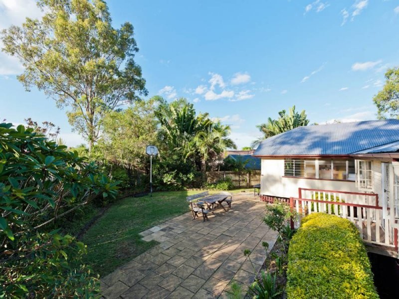 10 Ella Place, Windaroo QLD 4207
