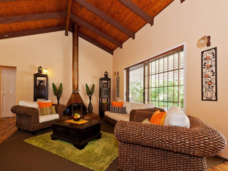 9 Spruce Street, Loganlea QLD 4131