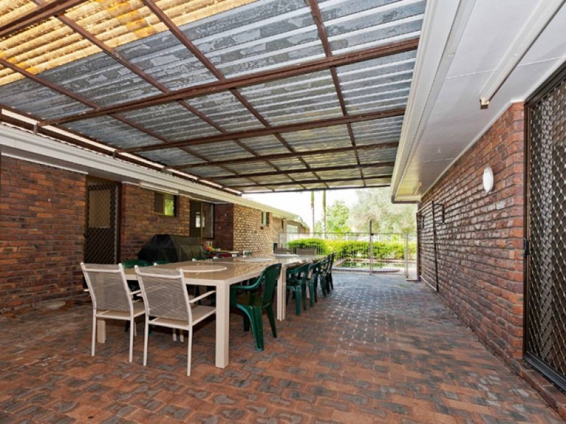 9 Spruce Street, Loganlea QLD 4131