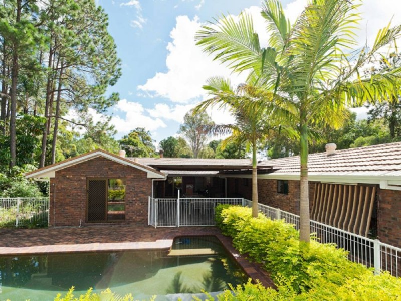 9 Spruce Street, Loganlea QLD 4131