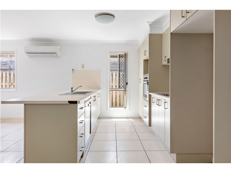 6 Goolwa Cct, Pimpama QLD 4209